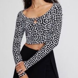 PacSun Pac Cares Black and White Geometric Patterned Keyhole Crop Top